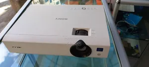 Brand New Sony Projector