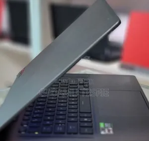 New Laptop Asus 16GB AMD Ryzen SSD 1T