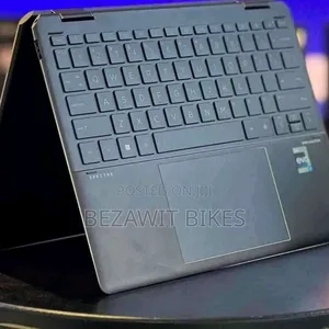 New Laptop HP Spectra 13 16GB Intel Core I7 SSD 512GB