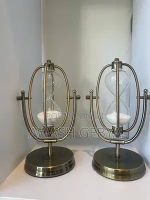 Photo - Gift Rotatable Sand Timer Glass Sand Clock