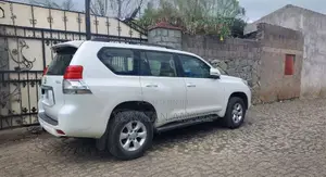 Toyota Land Cruiser Prado 2013 White