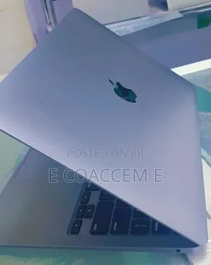 Laptop Apple MacBook 8GB Apple M1 SSD 256GB