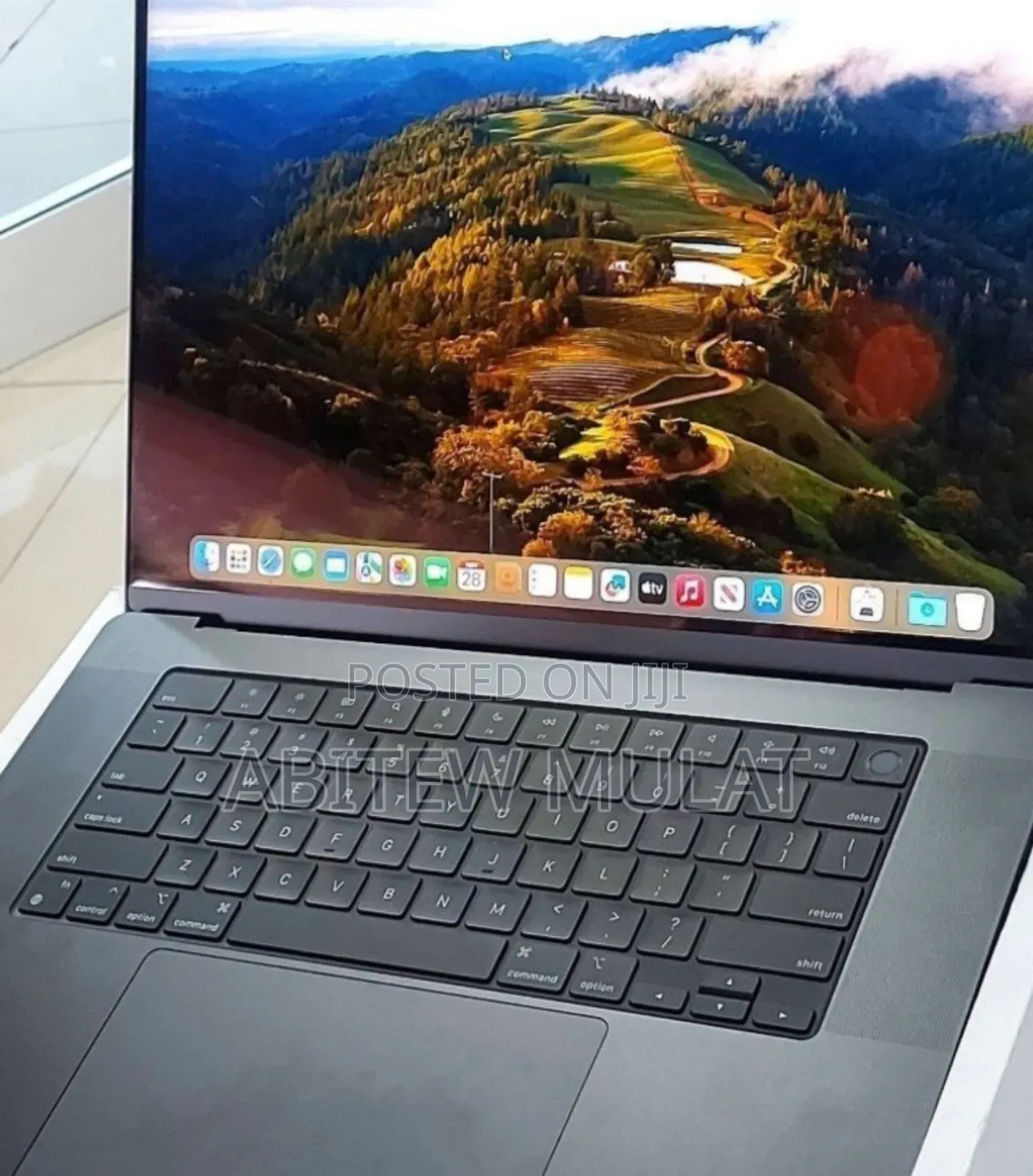 New Apple MacBook Pro 2023 M3 Pro 16-Inch 18GB Apple M3 SSD 512GB