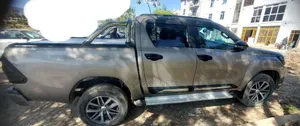 Toyota Hilux 2022 Gray