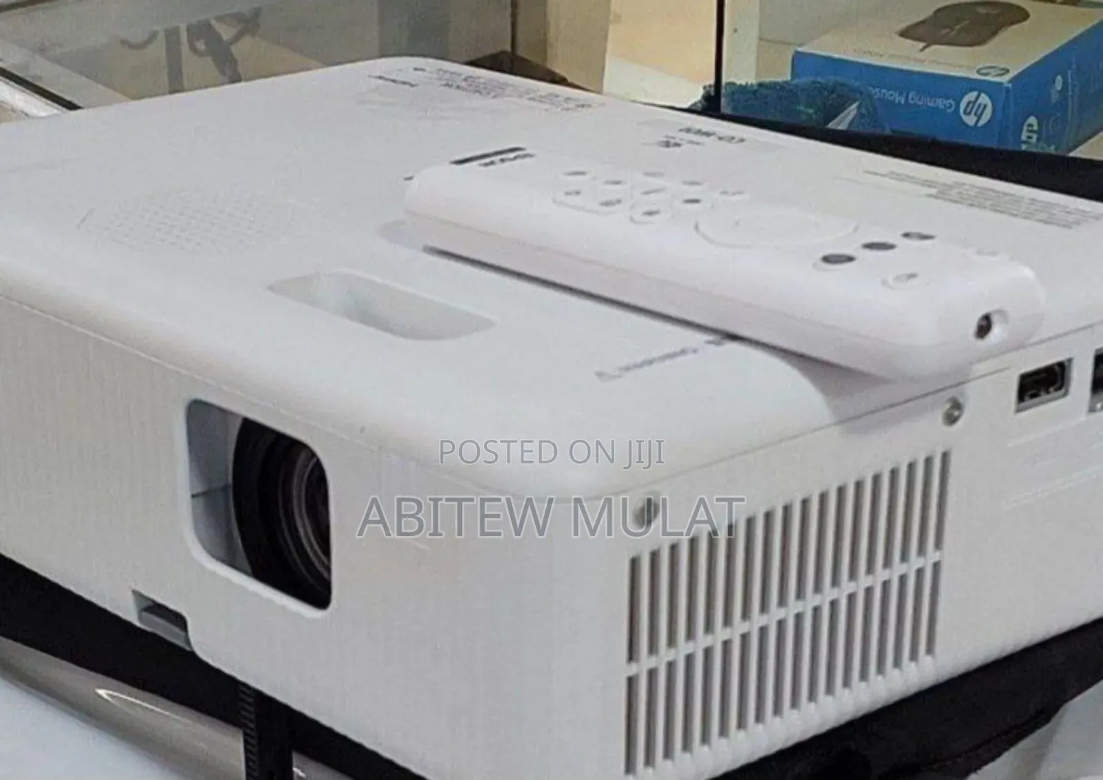 Brand New Epson Projector CO-W01 Epson Projector