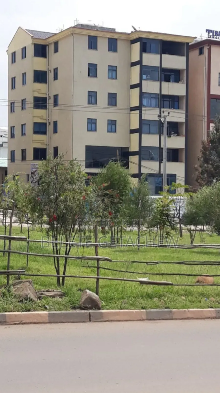 Ayat, G+6 Mixed Use Building for Sale 600sqm