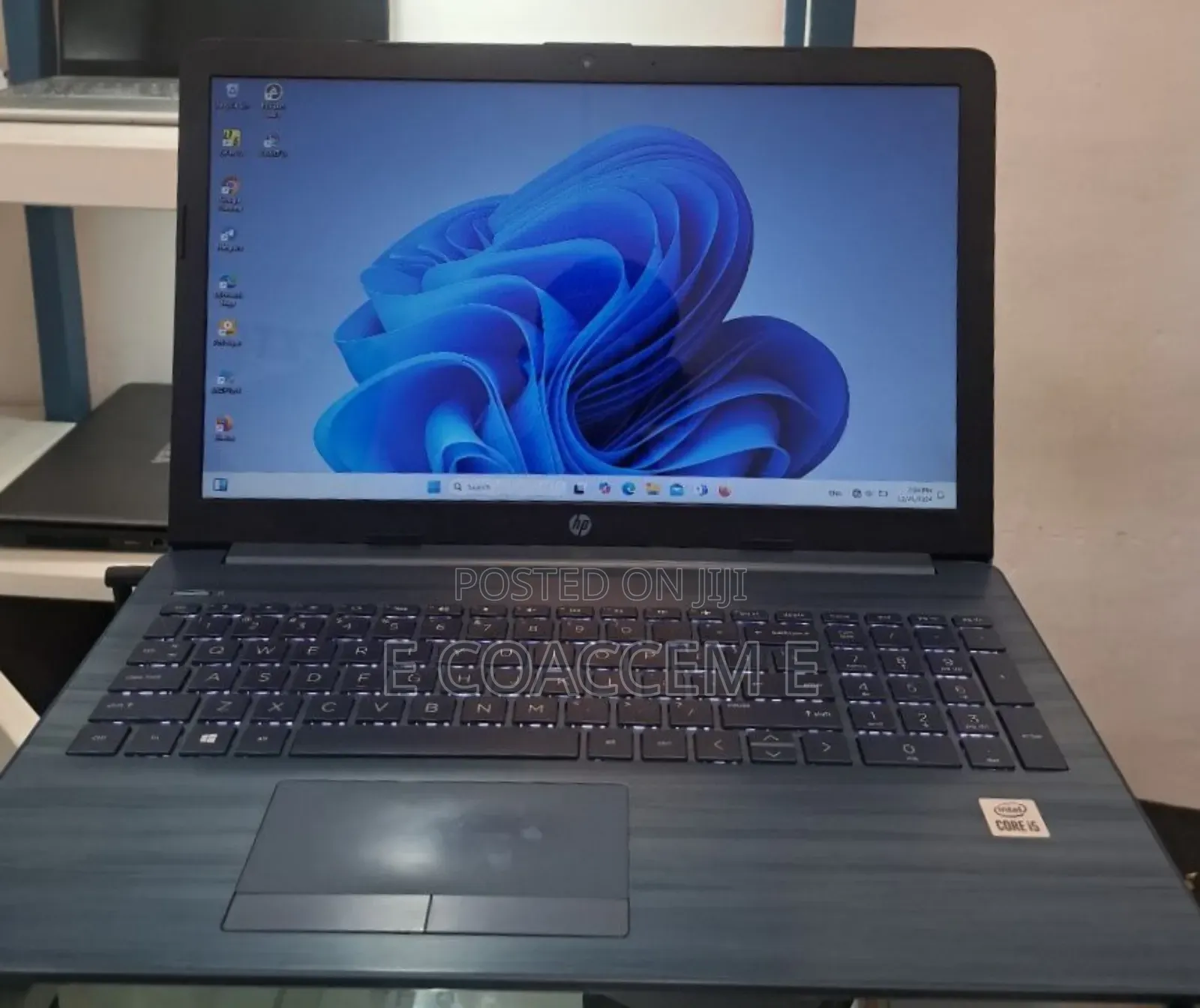 New Laptop HP 8GB Intel Core I5 SSD 1T