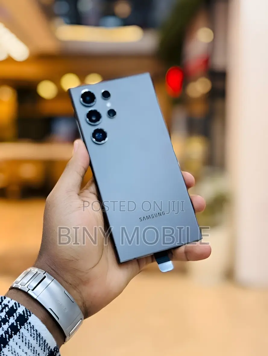 New Samsung Galaxy S24 Ultra 256 GB Black