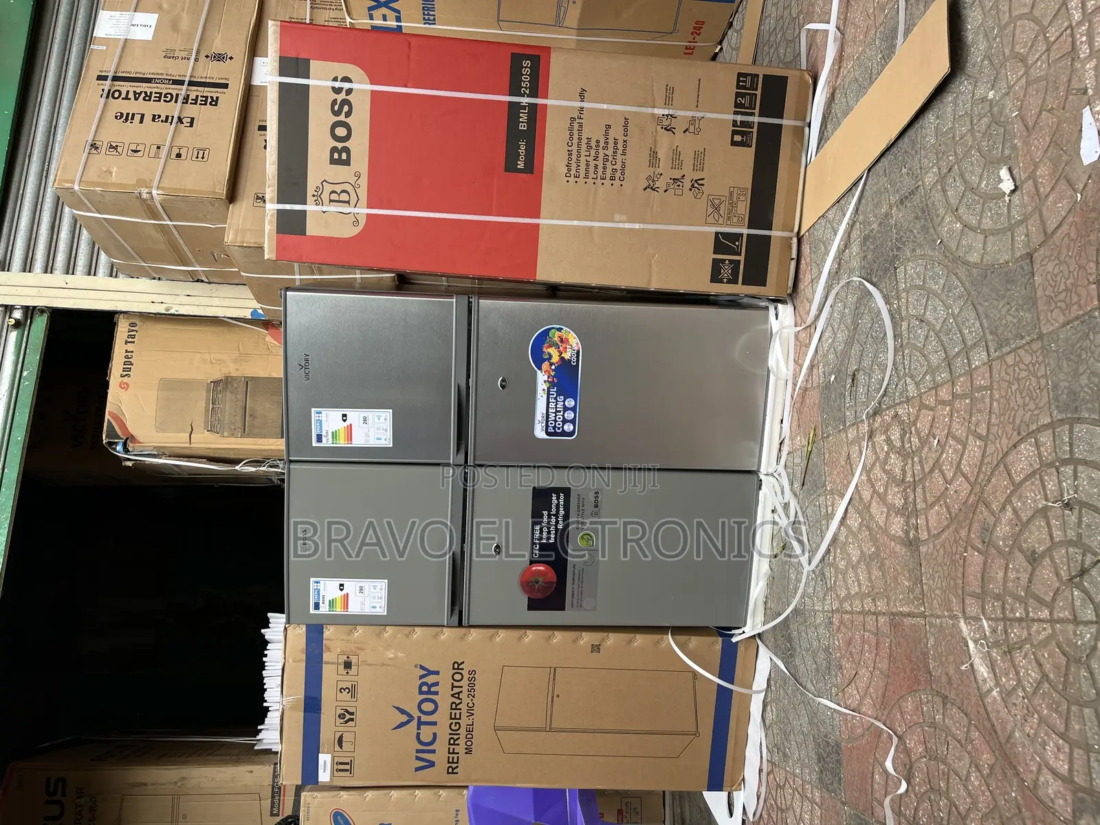 Boss and Victory 260 Refrigerator