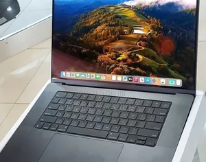 Photo - New Laptop Apple MacBook Pro 18GB Apple M3 SSD 512GB