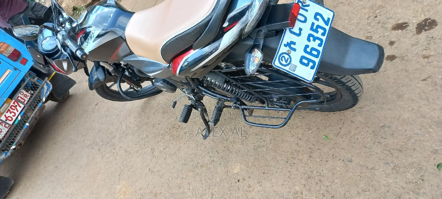 Bajaj Discover 125 2020 Black