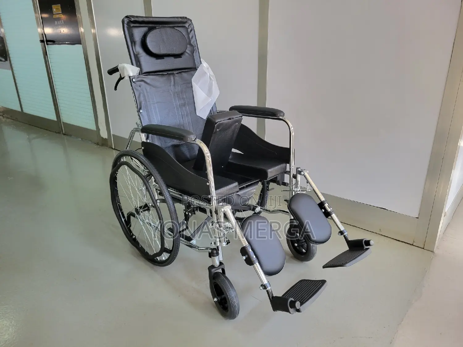Reclining Commode Wheelchair尋wheelchair癌adjust 90 ° -180 °