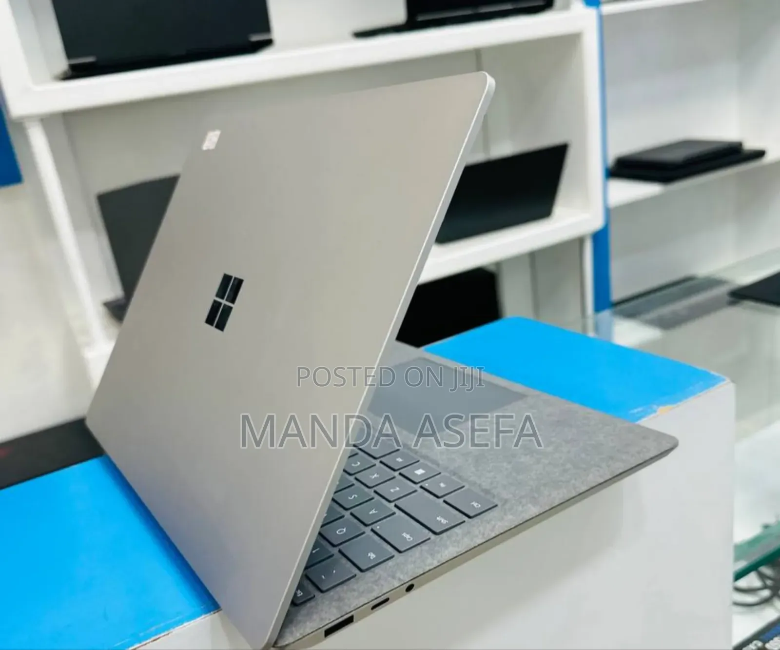 New Laptop Microsoft Surface 16GB Intel Core I7 SSD 512GB