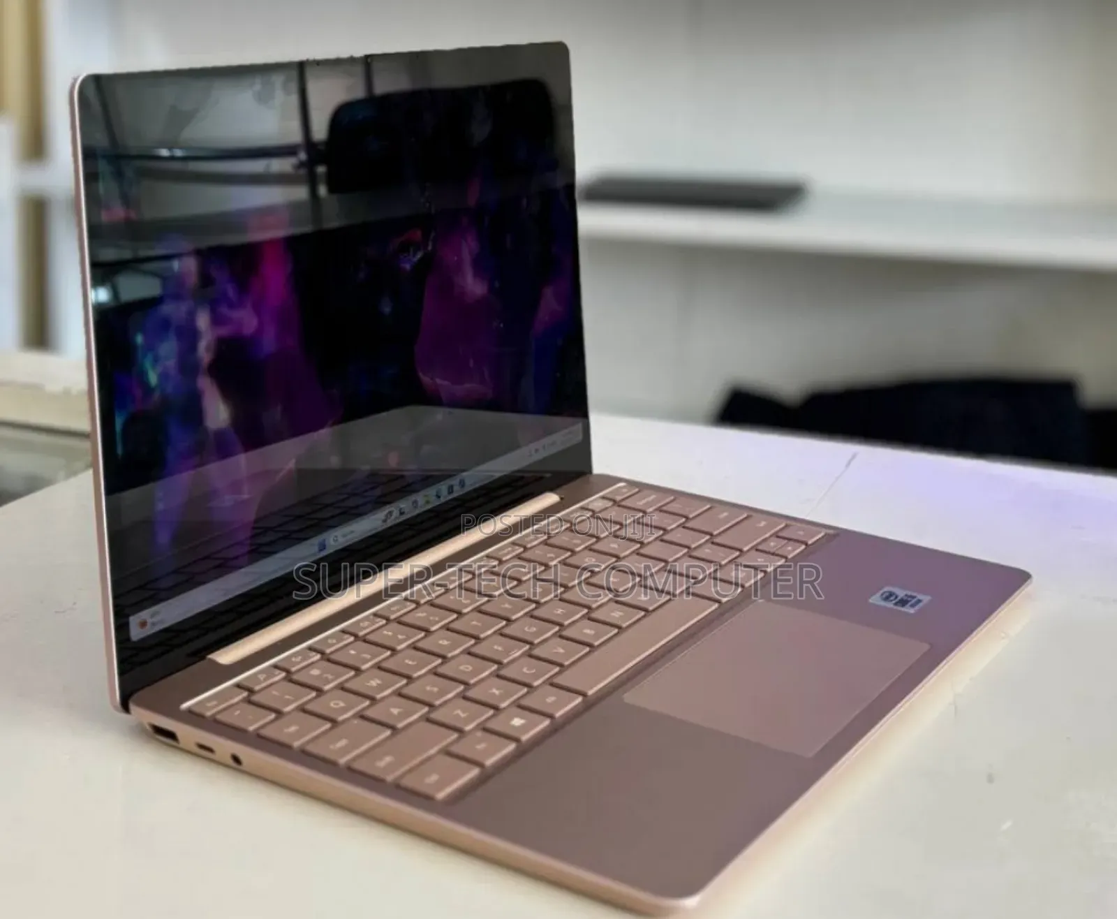 New Laptop Microsoft Surface Laptop Go 8GB Intel Core I5 SSD 512GB