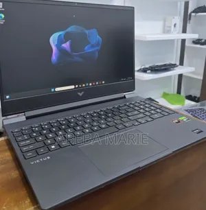 New Laptop HP Victus 16 16GB AMD Ryzen 7 SSD 1T