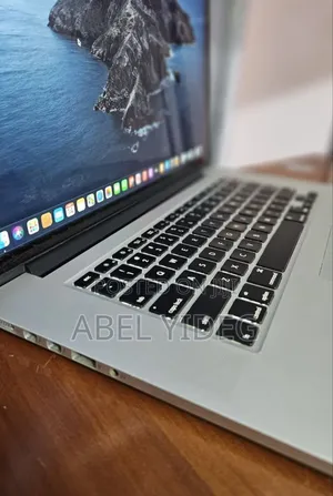 New Laptop Apple MacBook Pro 2014 16GB Intel Core I7 SSD 256GB