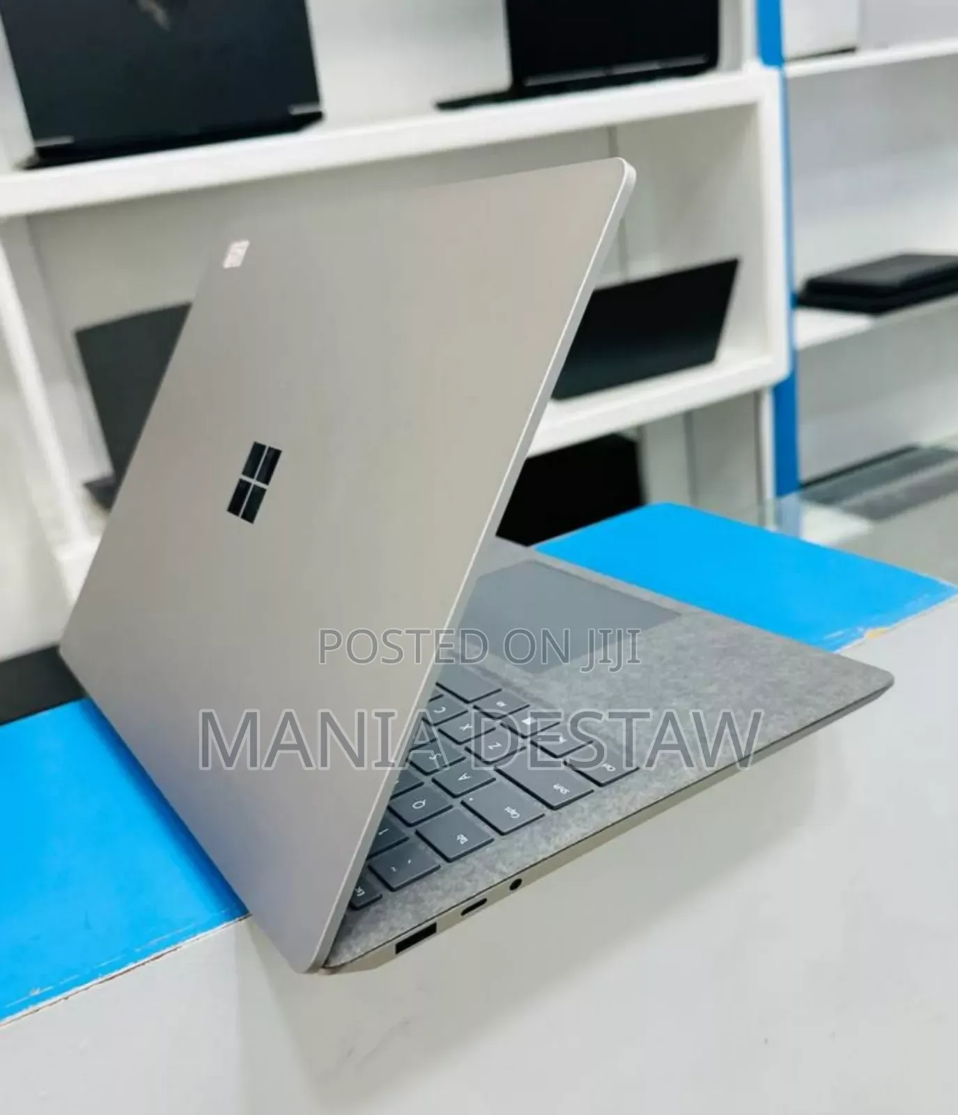 New Microsoft Surface Pro 11th Edition, a Copilot+ PC 16GB SSD 512GB