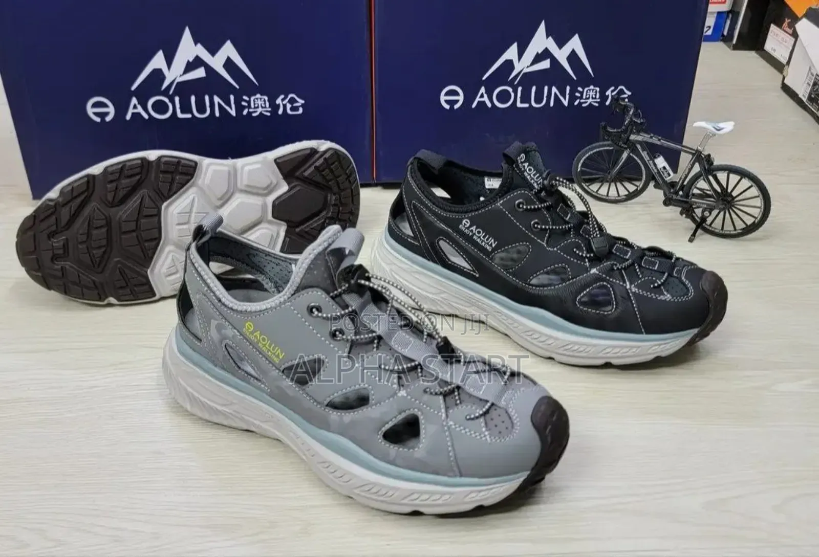 Sandal Men's Fashion Sneakers 
 Made in Vietnam