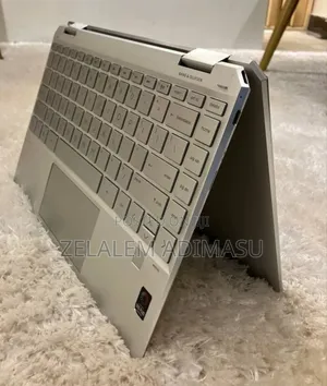 Photo - New Laptop HP Spectra 13 8GB Intel Core I5 SSD 512GB