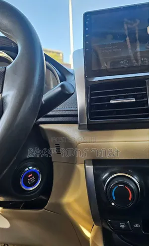 Toyota Yaris 2014 White