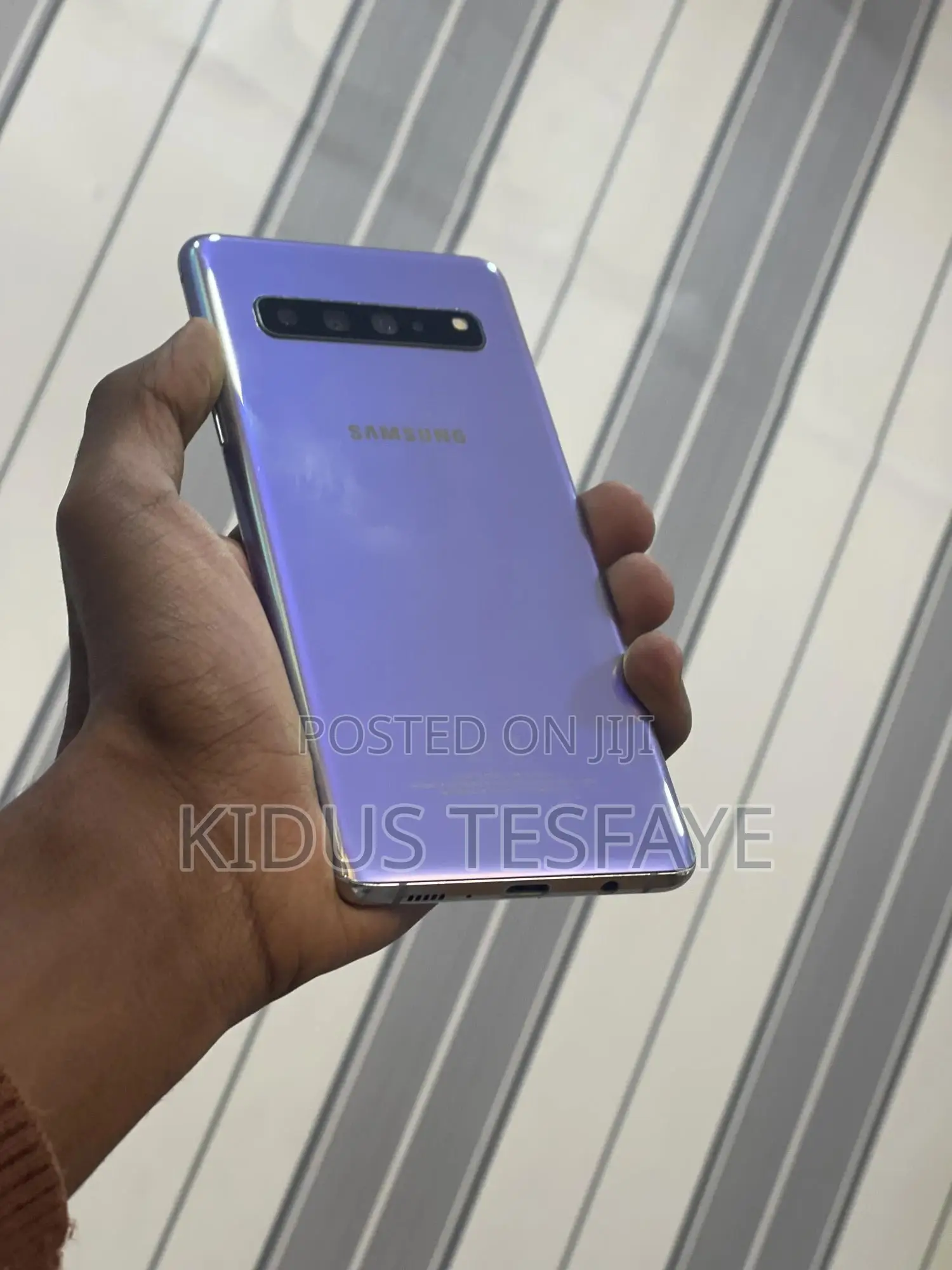 New Samsung Galaxy S10 5G 256 GB Purple