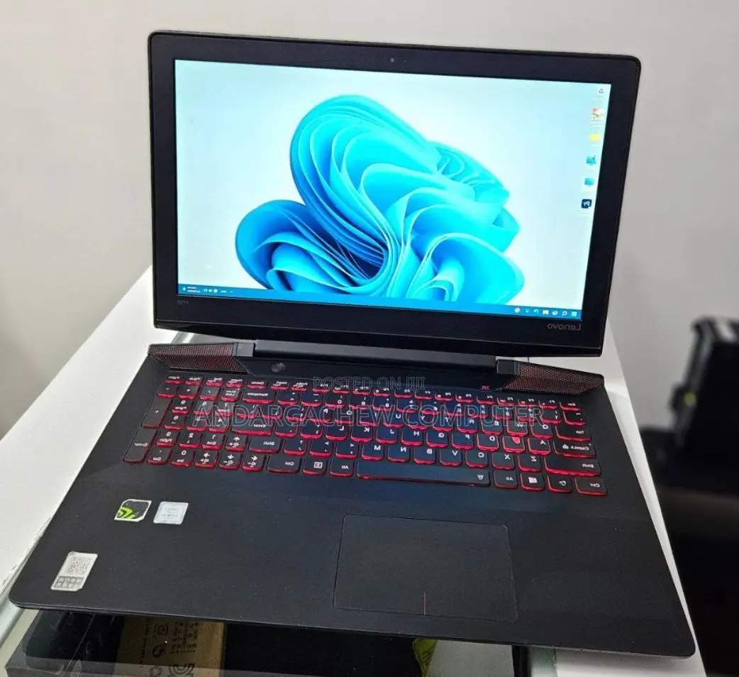 Laptop Lenovo IdeaPad Y730 8GB Intel Core I5 HDD 1T