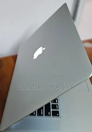 New Laptop Apple MacBook Pro 2014 16GB Intel Core I7 SSD 256GB