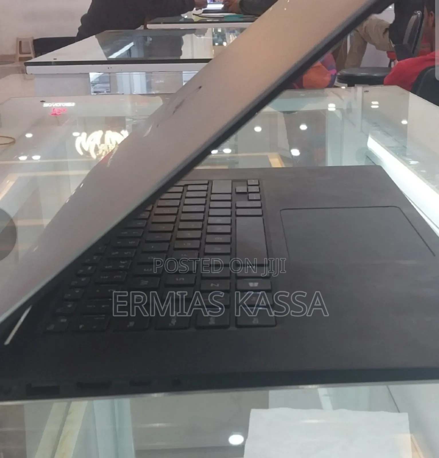 New Laptop Dell Precision 5550 16GB Intel Core I9 SSD 512GB