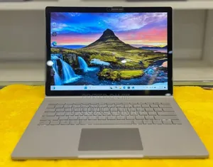 New Laptop Microsoft Surface 8GB Intel Core I5 SSD 256GB