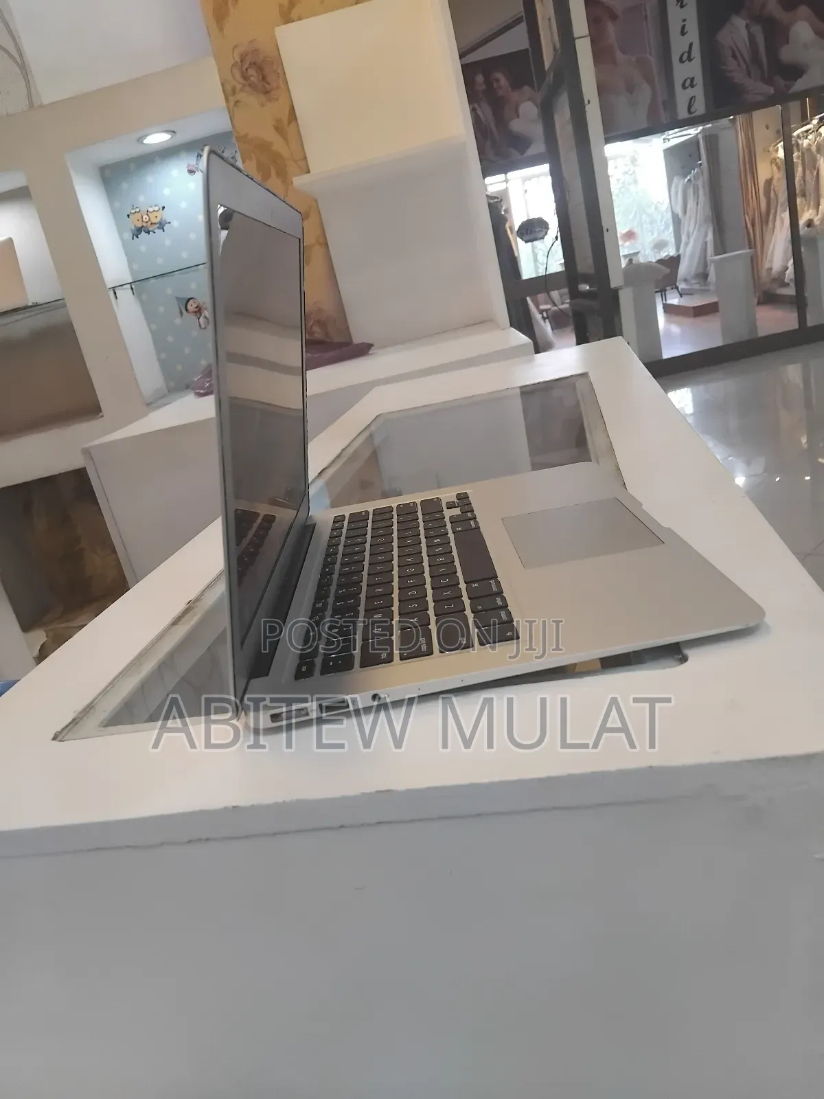 New Laptop Apple MacBook Air 2017 8GB Intel Core I5 SSD 128GB