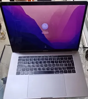 Photo - New Laptop Apple MacBook Pro 2017 16GB Intel Core I7 SSD 512GB
