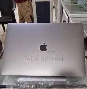 New Laptop Apple MacBook Pro 2017 16GB Intel Core I7 SSD 512GB