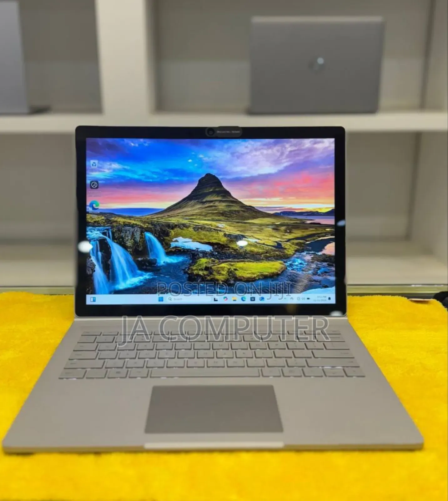 New Laptop Microsoft Surface Book 3 8GB Intel Core I5 SSD 256GB