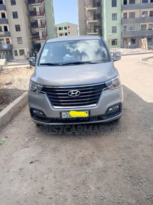 Photo - Hyundai Starex 2020 Grey