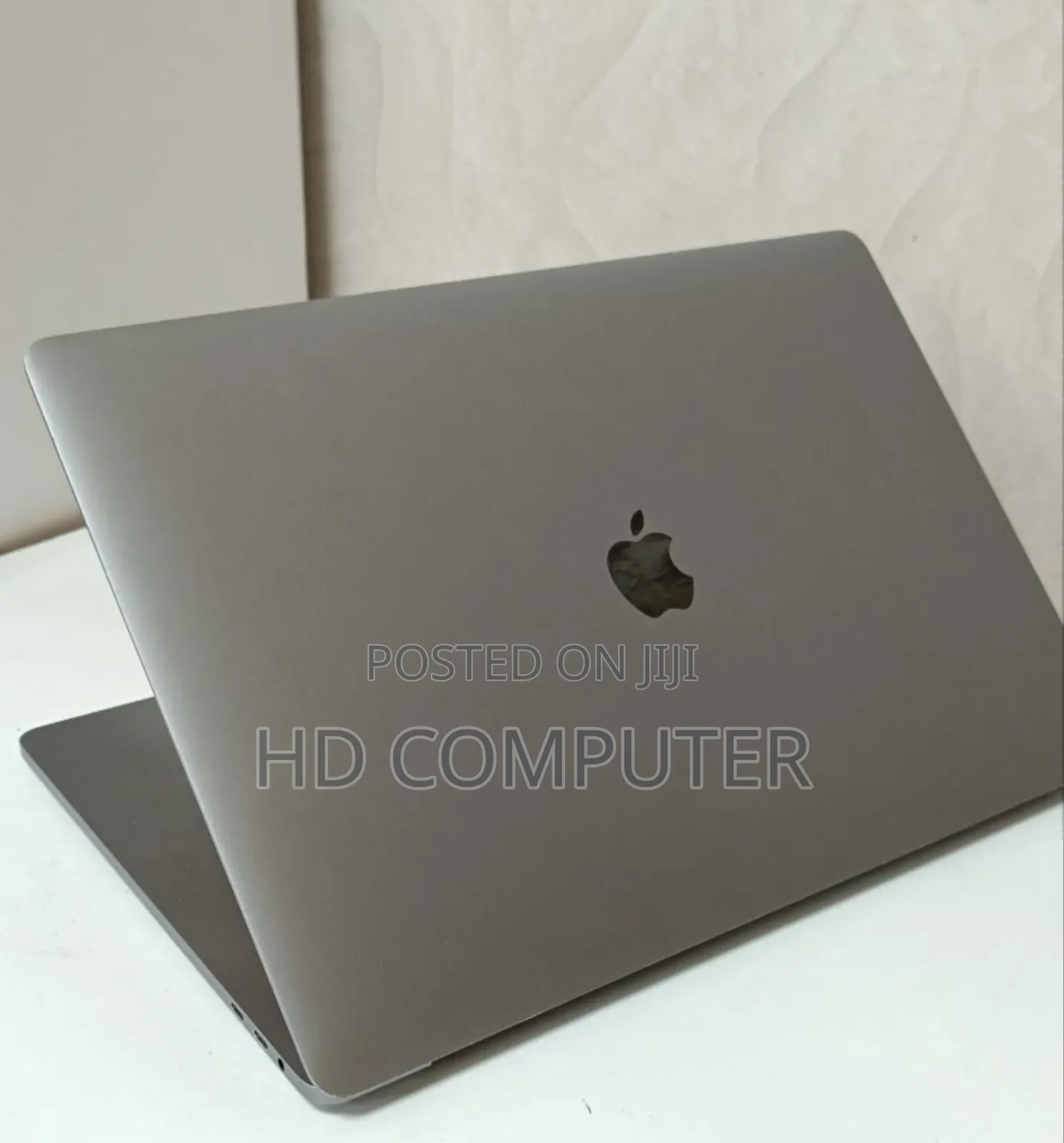 New Laptop Apple MacBook Pro 2017 16GB Intel Core I7 SSD 512GB