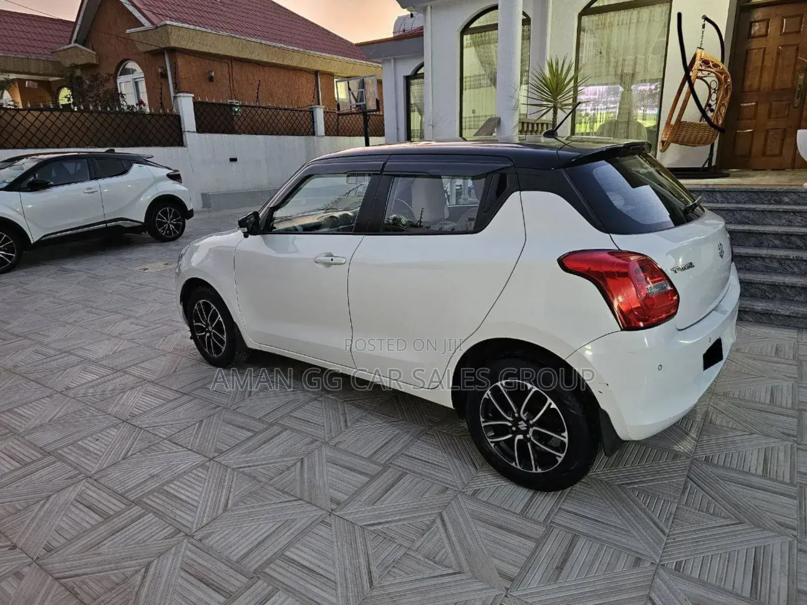 Suzuki Swift 2023 White