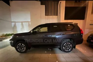 Toyota Land Cruiser Prado 2023 Gray