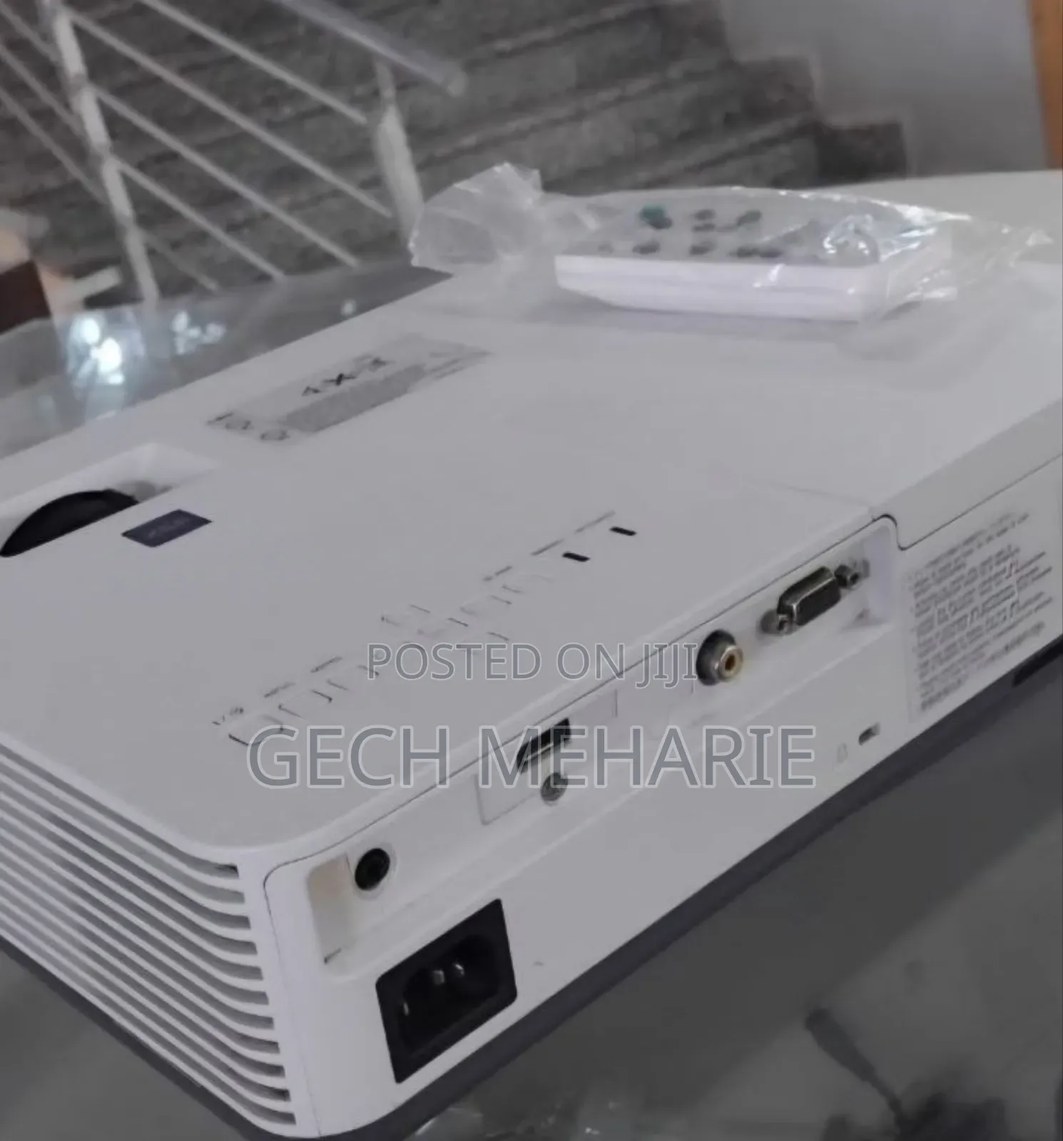 Sony Projector Model Name VPL-Dx220 Hardy