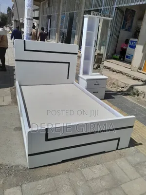 Photo - 1,20ሳ,ሜ አልጋና ድሬሲንግ