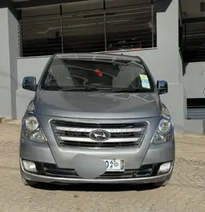 Hyundai Starex 2013 Silver