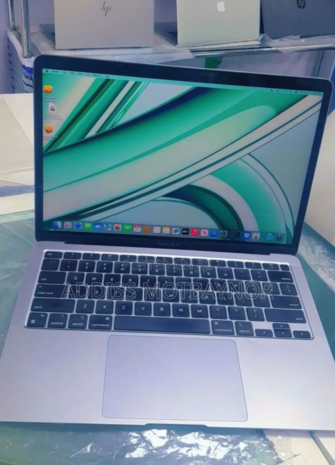New Laptop Apple MacBook Air 2020 M1 8GB Intel Core I5 SSD 256GB
