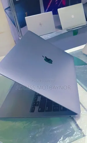 New Laptop Apple MacBook Air 2020 M1 8GB Intel Core I5 SSD 256GB