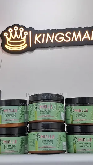 Photo - Mielle Rosmeary Mint Strengthening Hair Masque