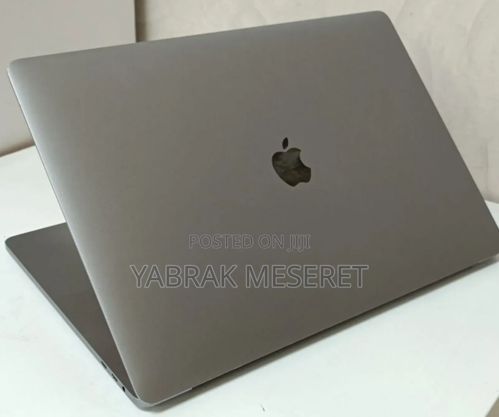 New Laptop Apple MacBook Pro 2017 16GB Intel Core I7 SSD 512GB