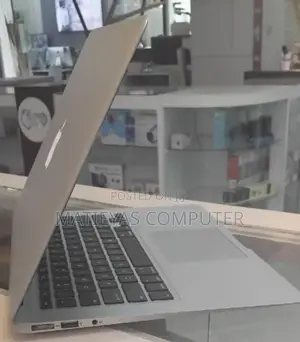 Photo - New Laptop Apple MacBook Air 2017 8GB Intel Core I5 SSD 128GB