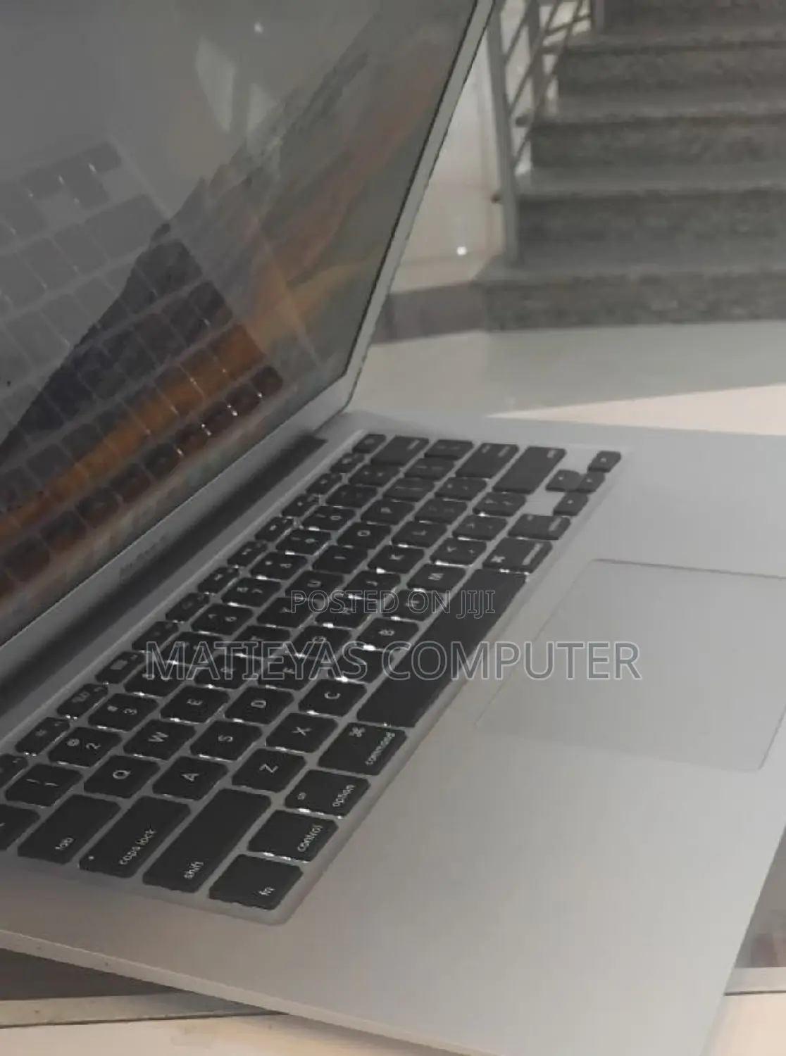 New Laptop Apple MacBook Air 2017 8GB Intel Core I5 SSD 128GB