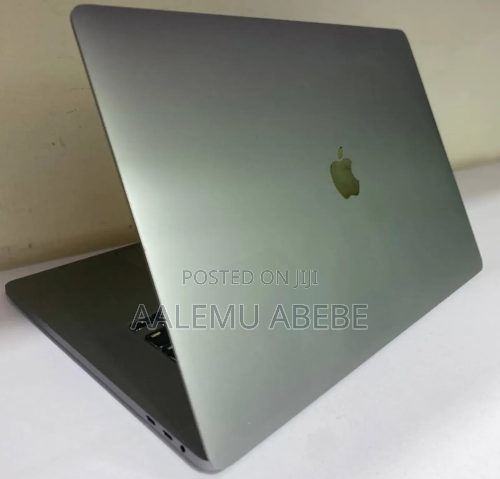 New Laptop Apple MacBook Pro 2019 16GB Intel Core I9 SSD 1T
