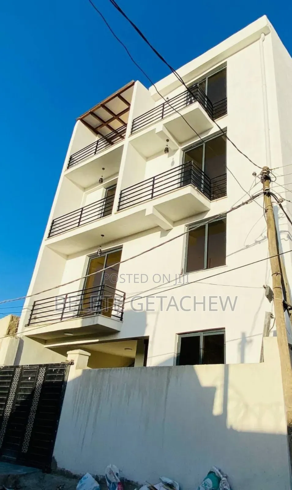 5bdrm House in Ayat, G+3 Luxury, Bole for sale