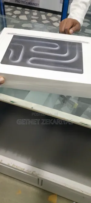 New Laptop Apple MacBook Pro 2023 M3 14-Inch 32GB Apple M3 SSD 512GB