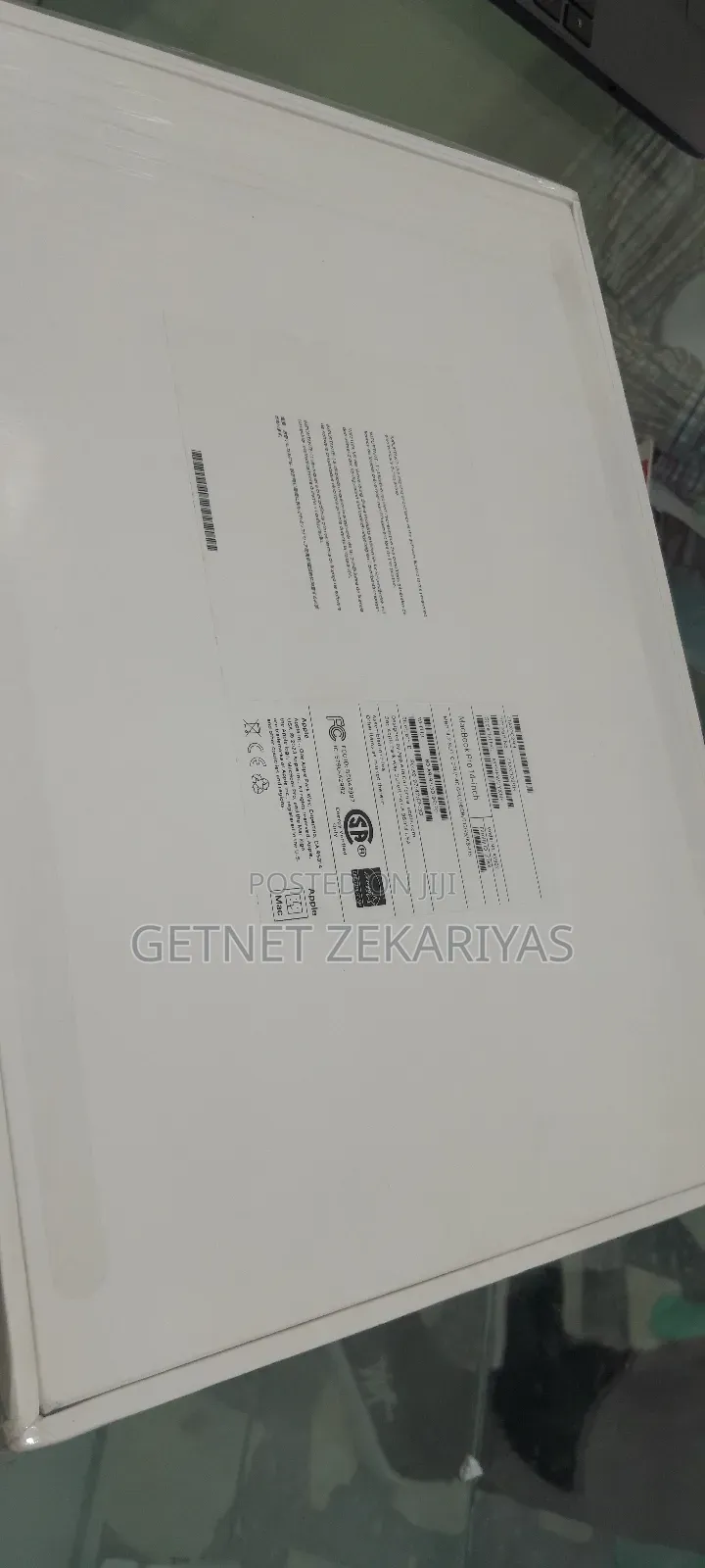 New Laptop Apple MacBook Pro 2023 M3 14-Inch 32GB Apple M3 SSD 512GB